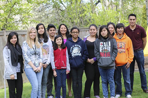 LEAP Peer leaders and staff pose with KentHOPE staff member Naara Toole