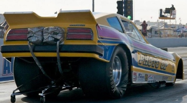 Covington's Jeff Dykes powers up his BB/Funny Car