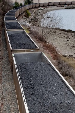 A fully loaded coal train near Bellingham on the way to the Westshore Terminal at Point Roberts