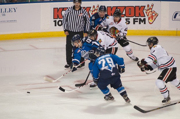 The Seattle Thunderbirds will take on the Portland Winterhawks at 7 p.m. on Friday