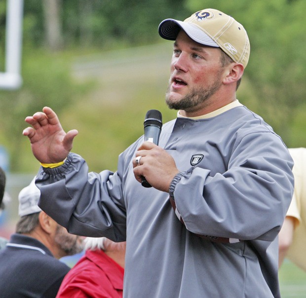 New Orleans Saints fullback Mike Karney with a carry in the 2007