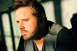 Randy Houser will perform Dec. 10 as part of the Hometown Holiday concert at the ShoWare Center in Kent.