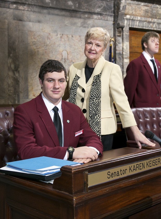 Naseem Tirhi with Sen. Karen Keiser (D-Kent) on the Senate floor.