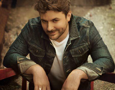 Country star Chris Young will perform at the 100.7 The Wolf Hometown Holiday concert at 8 p.m. on Wednesday