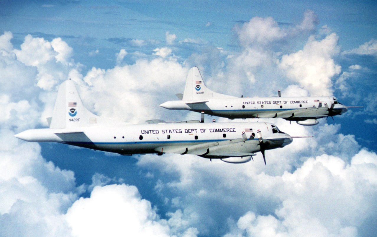 The 54H60-77 propeller system operates on a pair of NOAA’s four engine Lockheed WP-3D Orion ‘Hurricane Hunter’ aircraft