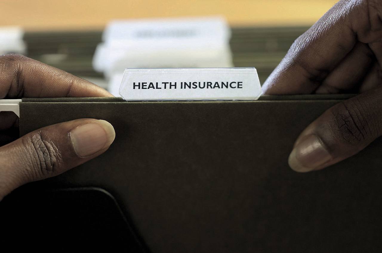 Health insurance outreach teams extend hours to assist in final days of open enrollment