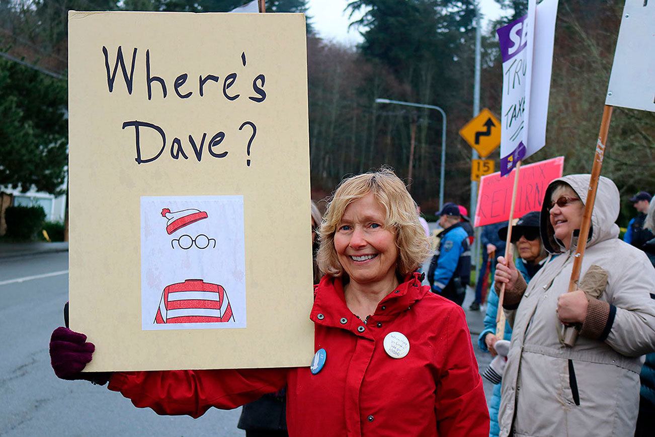 Protesters demand Congressman Reichert meet with constituents