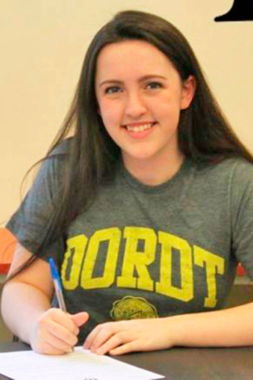 Kentwood’s Hanson selects Dordt College in Iowa to play volleyball