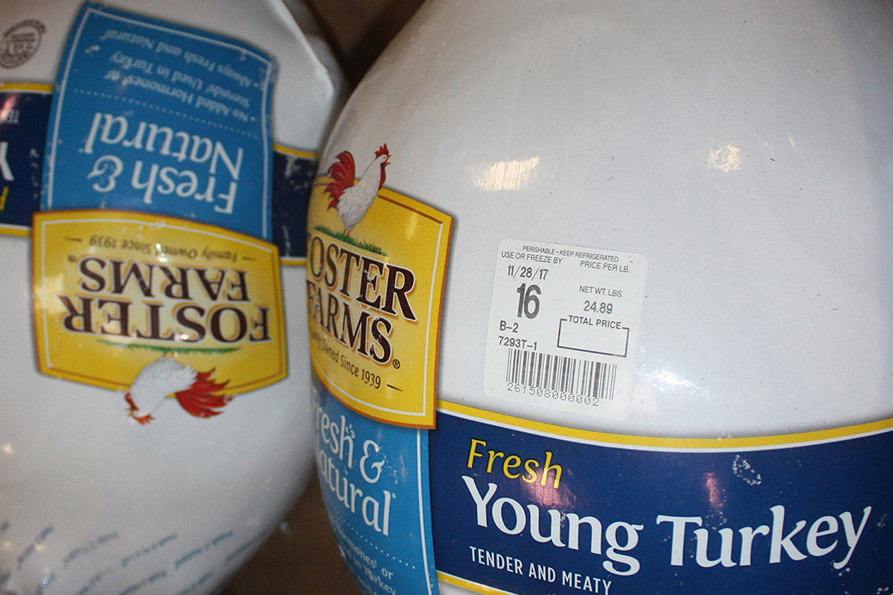 Foster Farms donates 14,400 pounds of turkey to Northwest Harvest’s Kent warehouse