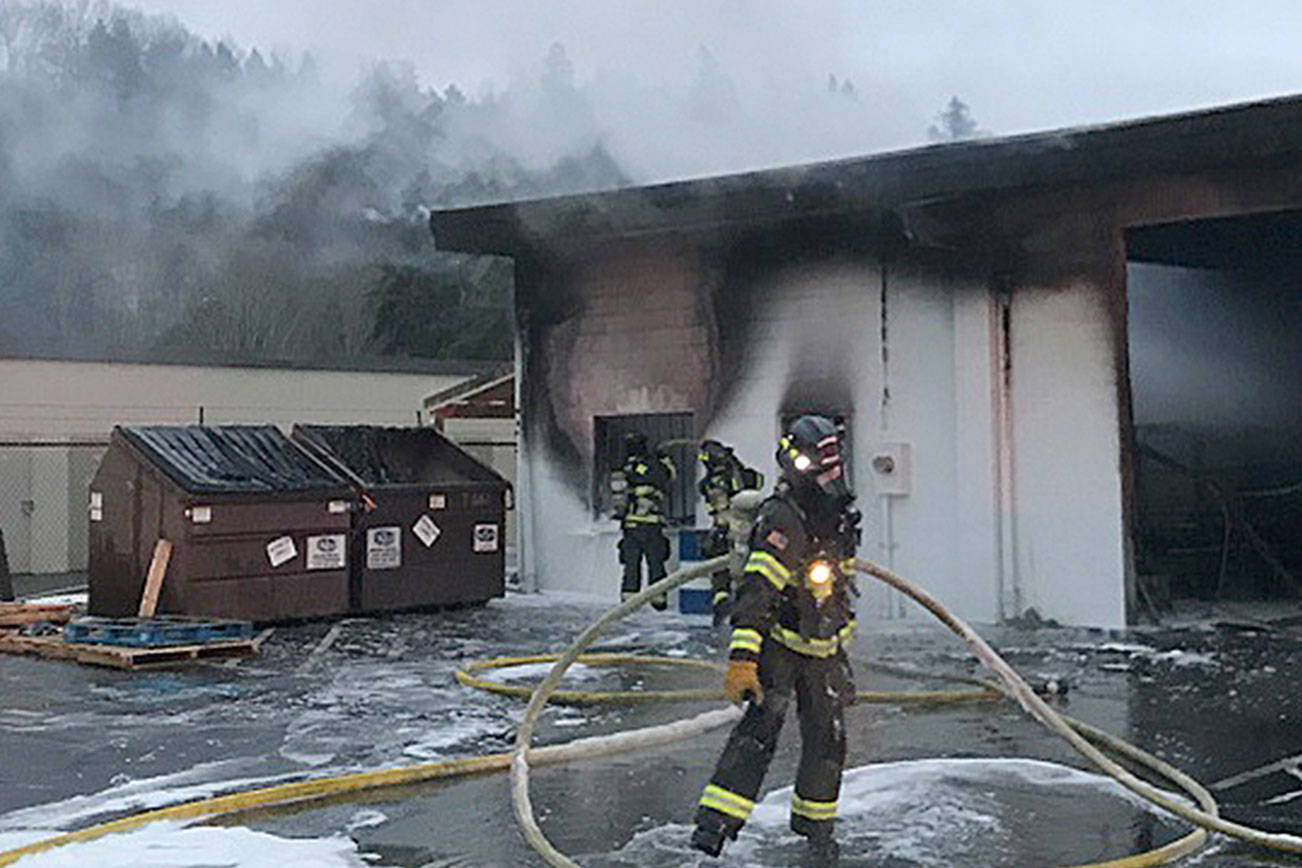 Fire damages Kent commercial building