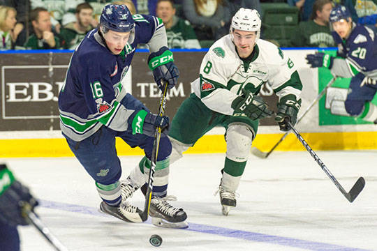 Silvertips get past Thunderbirds in overtime