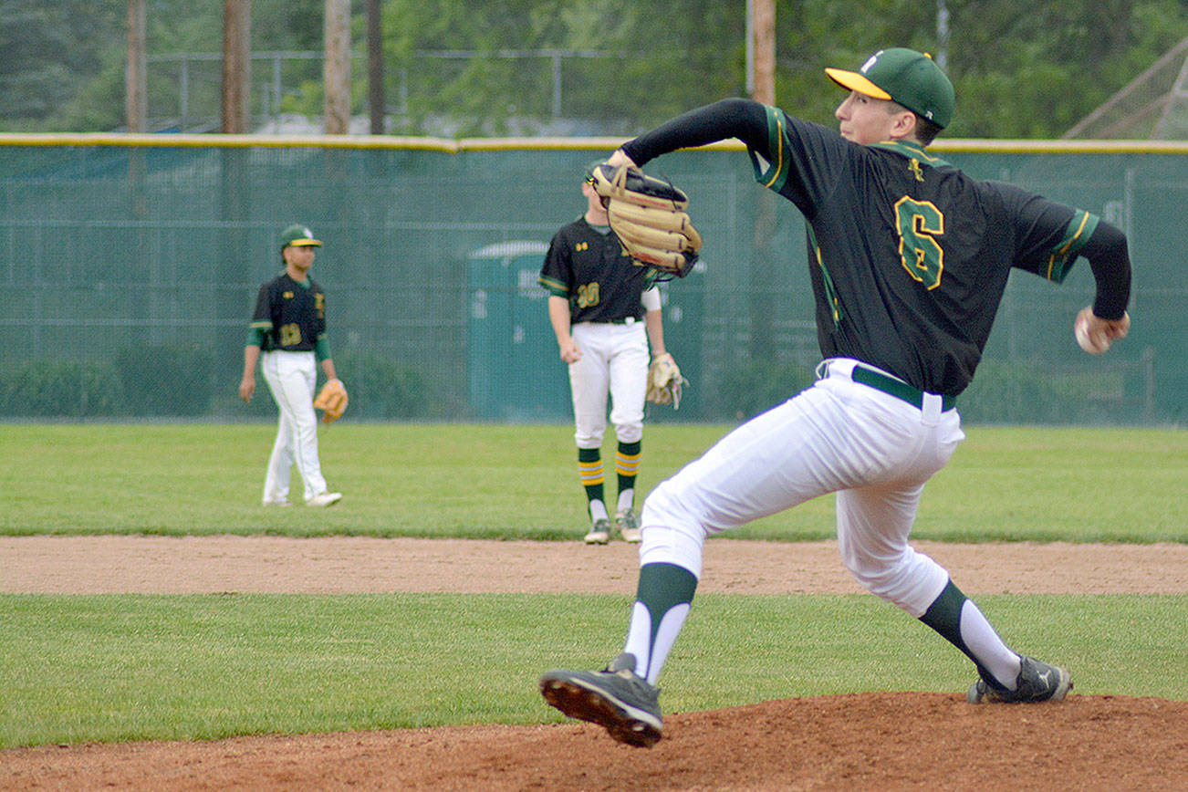 Chargers stay alive in district baseball playoffs