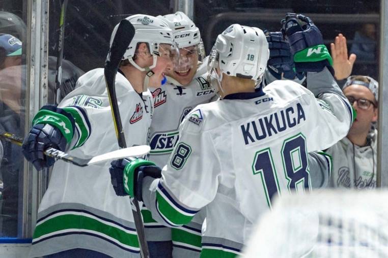 Thunderbirds double up Americans, extend wild-card playoff lead