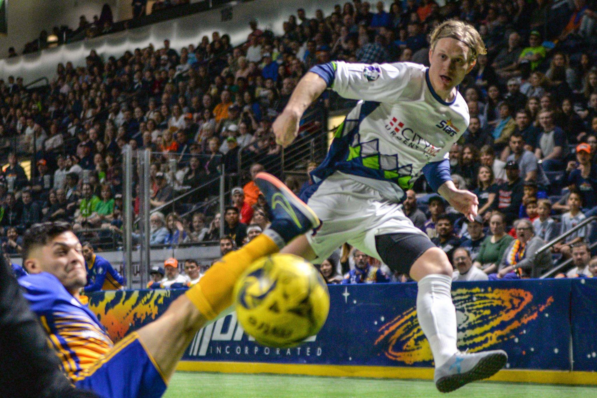 Stars drop home finale to Sockers 8-7