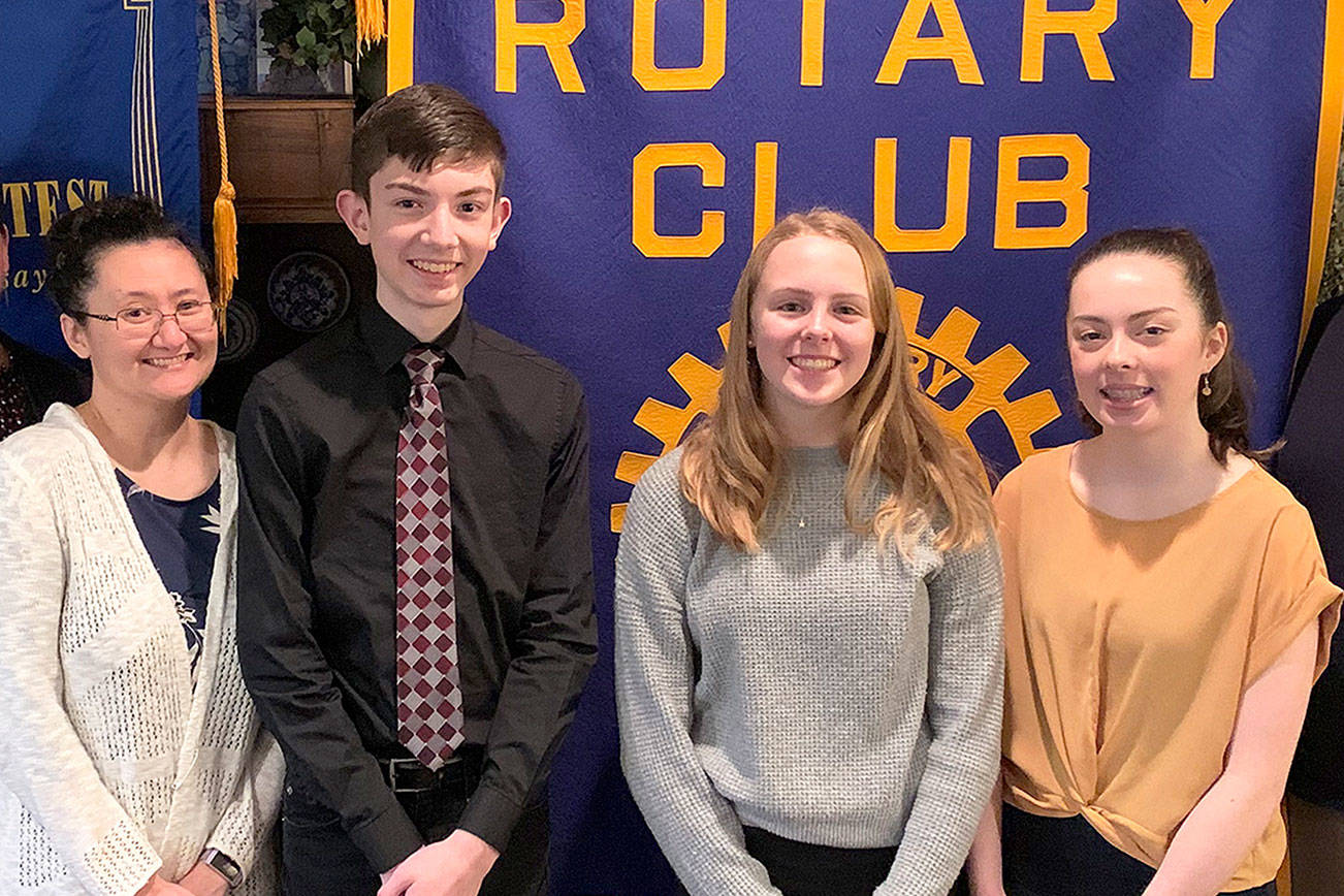 Kent Sunrise Rotary Club honors Mattson Middle School students, staff