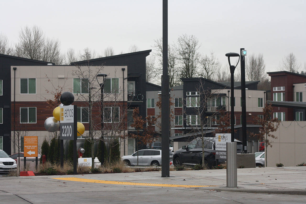 Sections of the Ethos Apartments have opened along West Meeker Street across from the Riverbend Golf Complex. The nearly 500 apartments are going up on the former Riverbend par 3 golf course. STEVE HUNTER, Kent Reporter