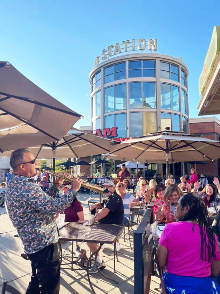 Darren Motamedy performs during a July 21 concert at Kent Station. COURTESY PHOTO, Kent Station