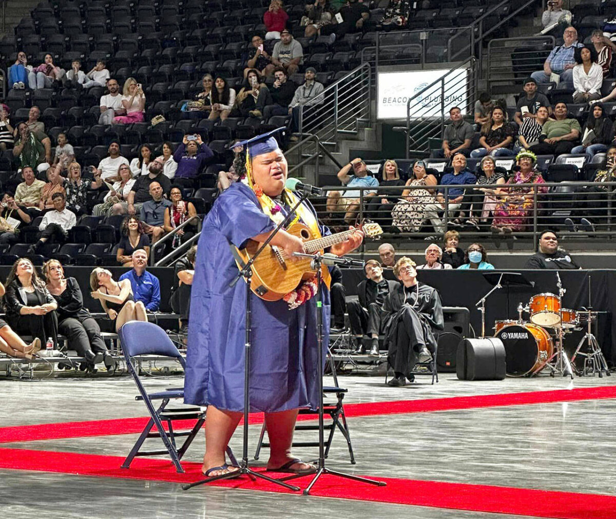 ‘American Idol’ winner Iam Tongi sings in Kent at Decatur High