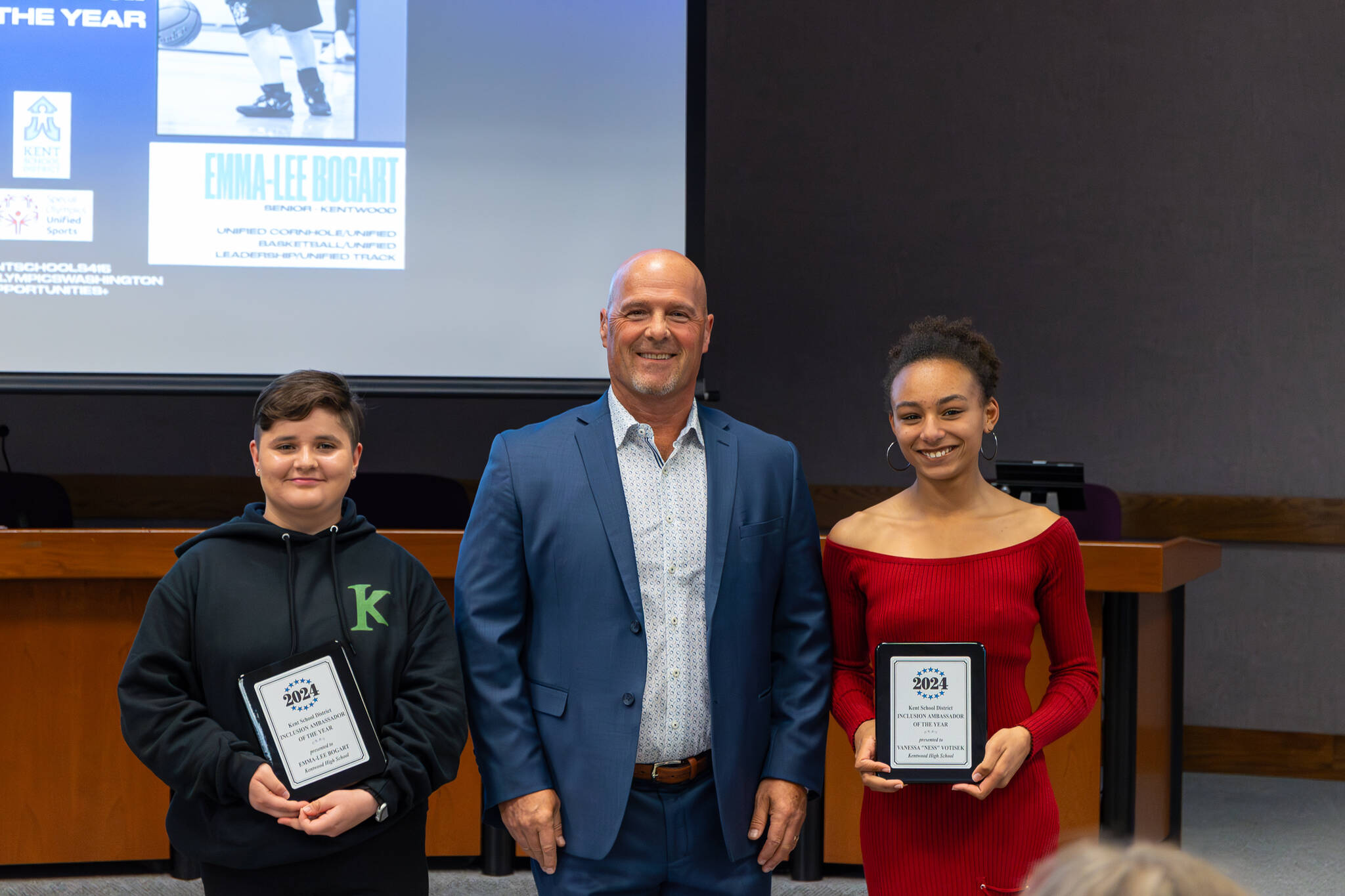 Emma-Lee Bogart and Vanessa Votisek receive awards from Brian Smith and KSD. PHOTO BY ROBBY MULLIKIN
Emma-Lee Bogart and Vanessa Votisek receive awards from Brian Smith and KSD. Photo by Robby Mullikin