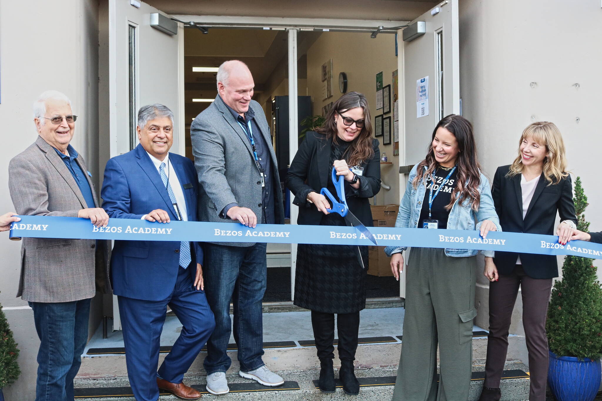 Photos by Bailey Jo Josie/Sound Publishing
Official ribbon cutting for the Kent Valley Bezos Academy, which is still accepting applications for the 2024-2025 school year.